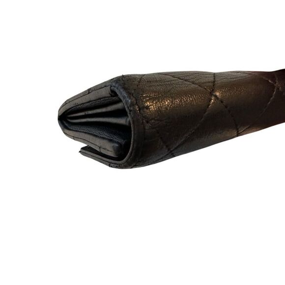 Chanel Black Quilted Leather Wallet - Picture 6 of 16